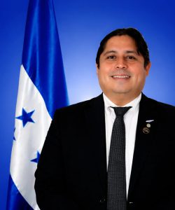 Comisionado-Miguel-250x300